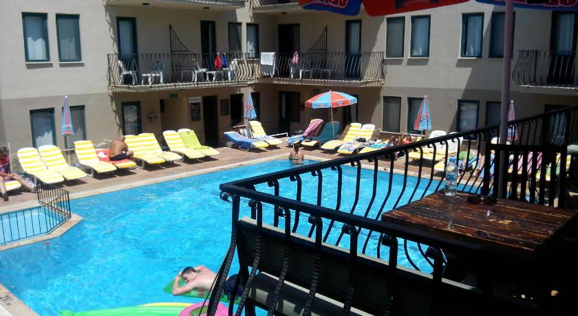 Poppy Apartments — Hotel in Fethiye