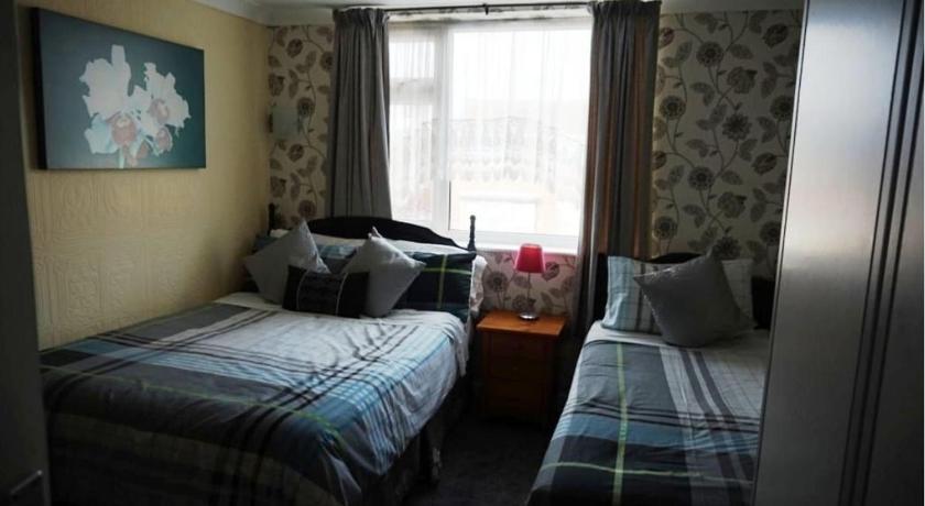 Dunromin Hotel photo