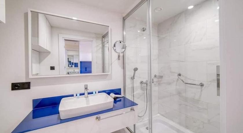 Orbi City- Rooms with wonderful Sea view- High floor photo