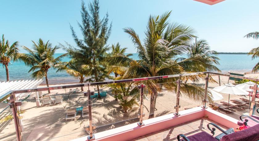 Miramar Suites photo