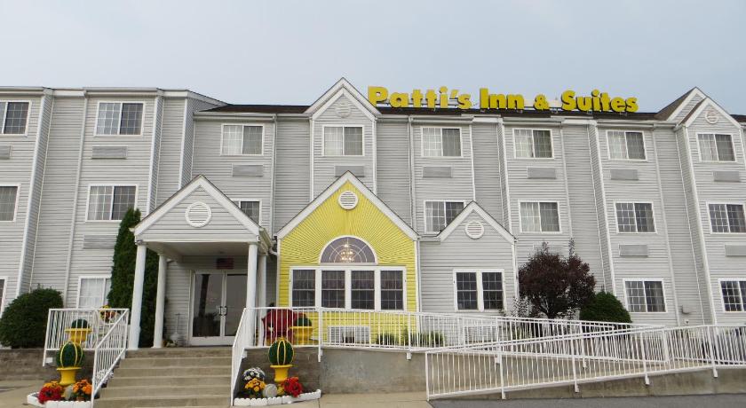Patti's Inn and Suites photo