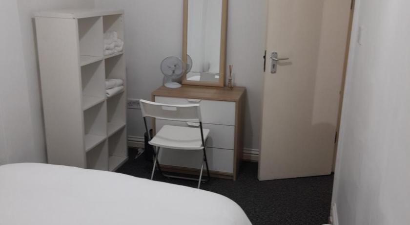 Zest Apartment Two photo