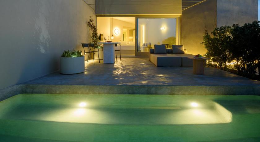 Santopaz Suites photo