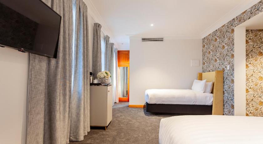 Image of Deluxe Twin Room 6