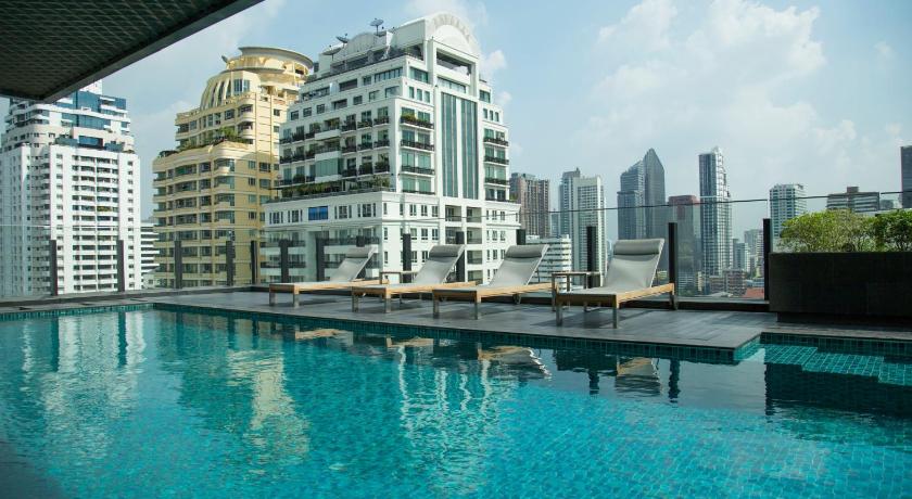 Circle Sukhumvit 11#Luxury#Pool#Gym#BTS Nana&amp;MRT Sukhumvit#1BR#Max2ppl — Hotel in Bangkok