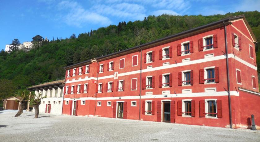 Borgo Case Marian