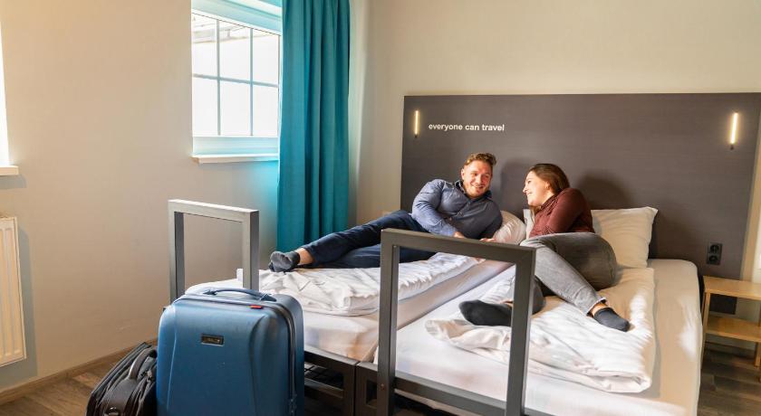 Image of Twin Room 14