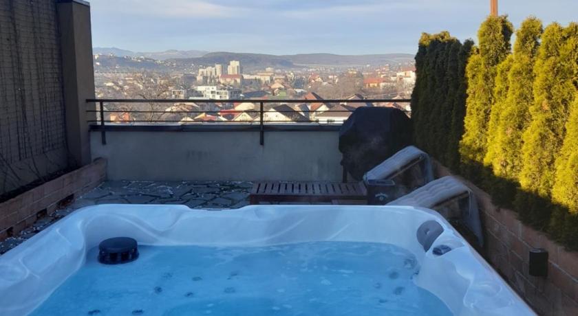 The Golfer Apartment with Jacuzzi photo