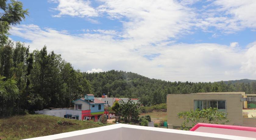 PINE VILLA GARDEN photo