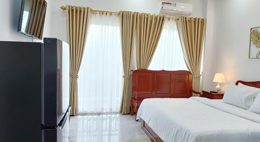 Bella Hotel Kampot photo