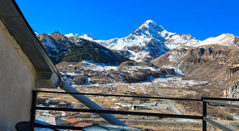 Giorgi's Guest House — Hotel in Kazbegi