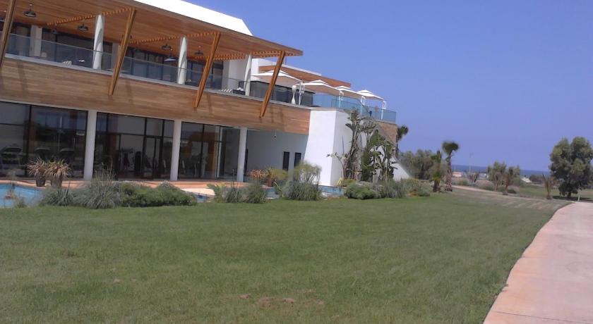 Image of Apartment with Pool View 15