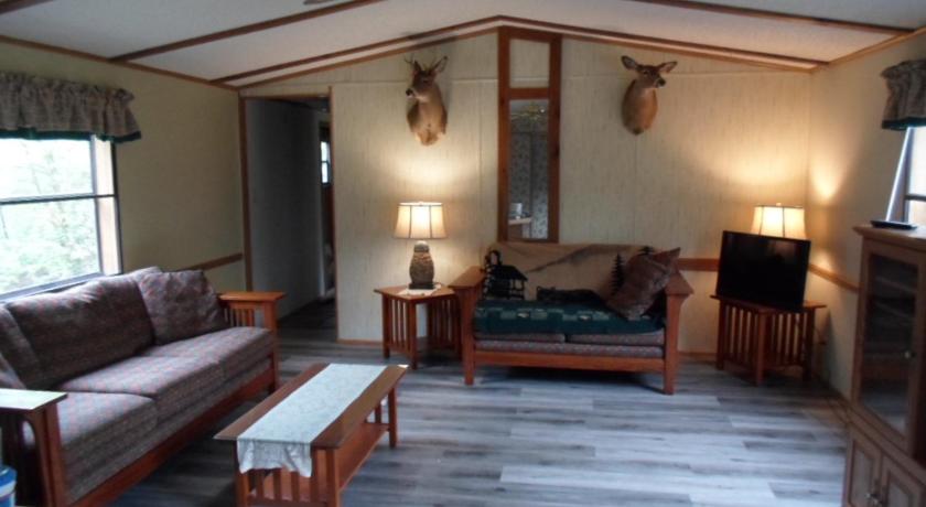 Foto Full Moon Cabin - Booking Diskon Spesial