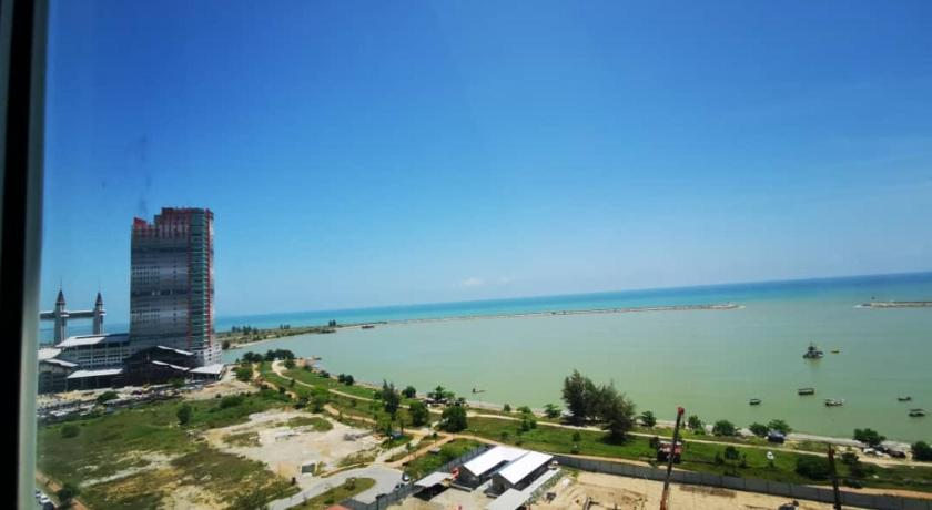 Kuala Terengganu Sea View (KTCVU) Homestay wi POOL photo