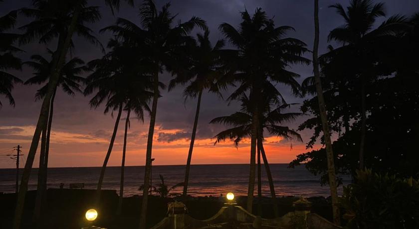 Vibes Beach House photo