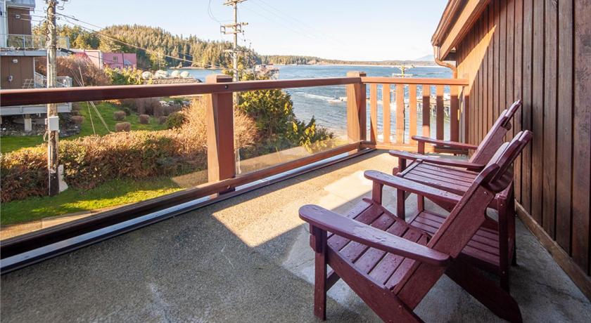 Himwitsa Lodge — Hotel in Tofino (BC)