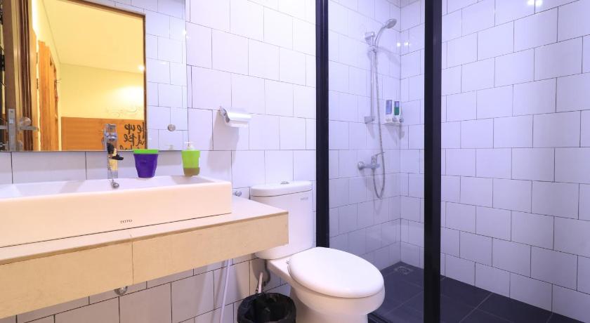 Locus Rooms photo