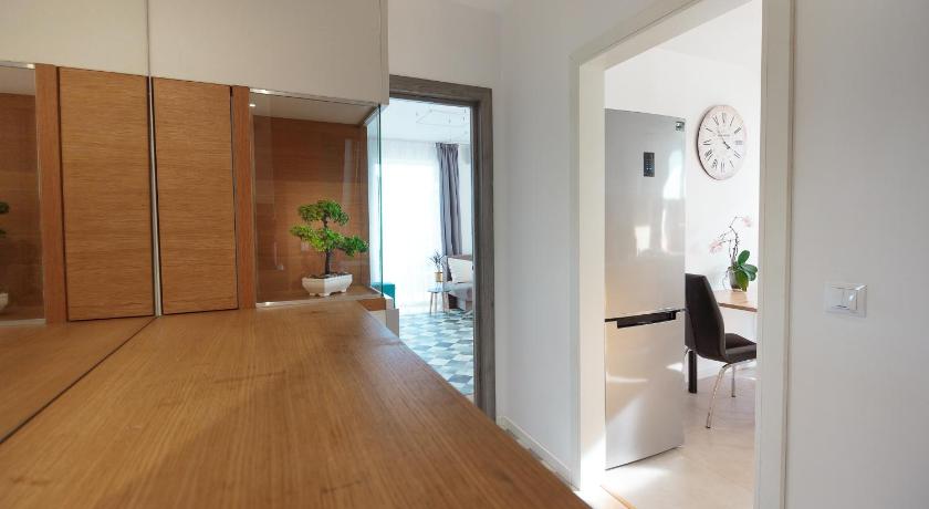 Gold Class Apartments AMS photo