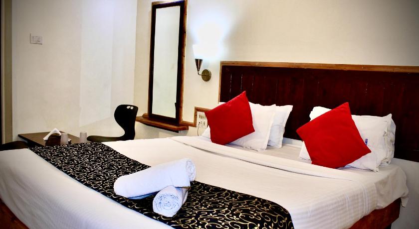 Image of Deluxe Double Room with Balcony 0