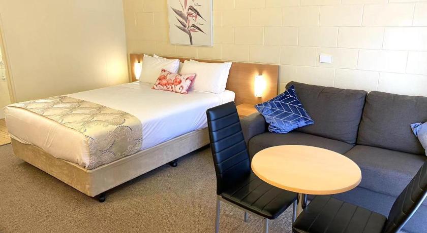 Image of Deluxe Suite 0