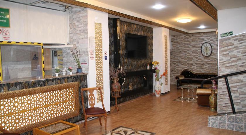 Pension La Lambra Azul — Hotel in Alicante