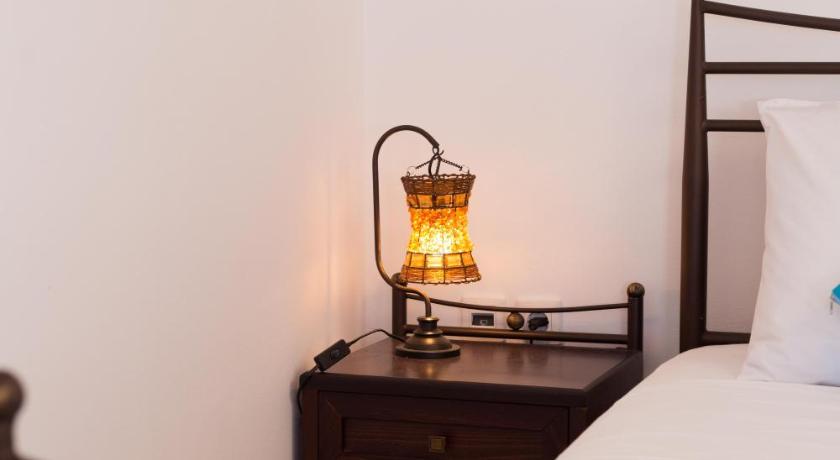 Aelia Suites photo