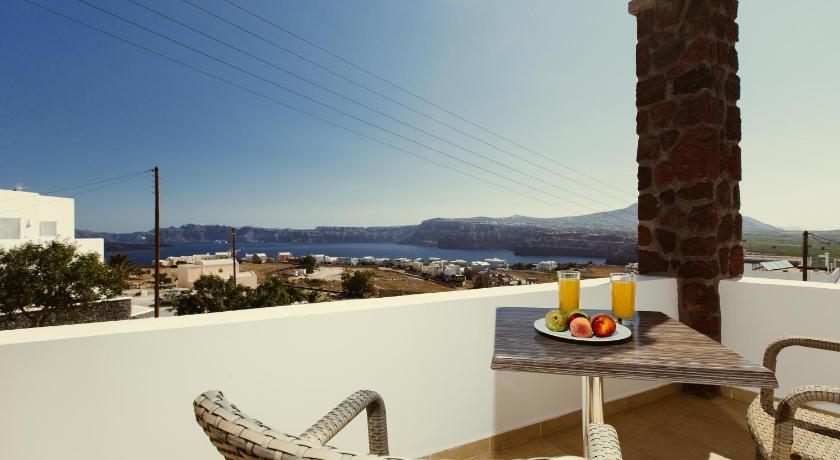 Aelia Suites photo