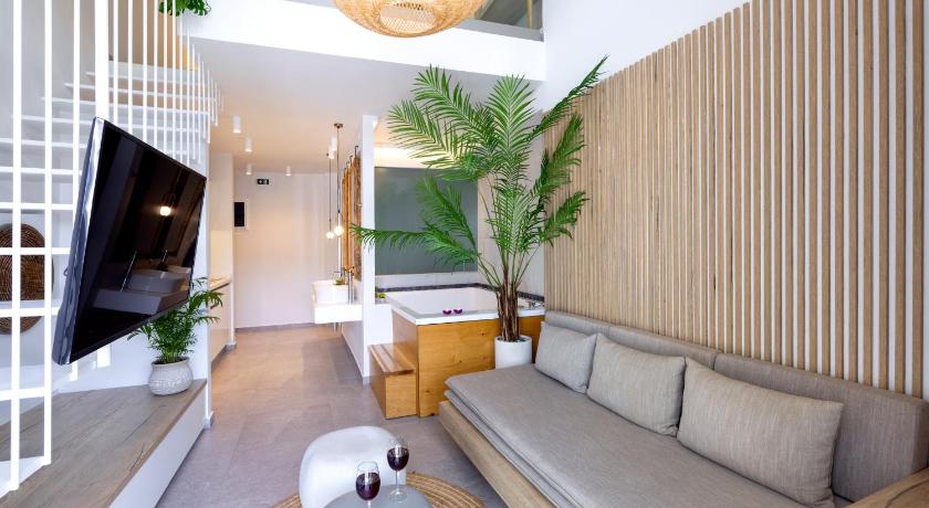 White Swan — Hotel in Crete Island