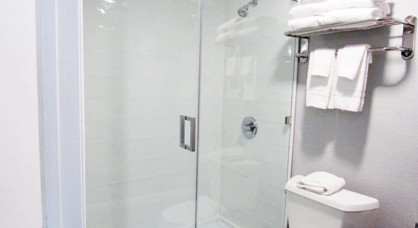 Capri Suites Anaheim photo