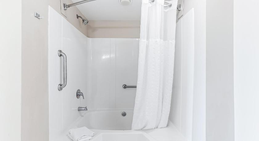 Image of Two-Bedroom Suite 17