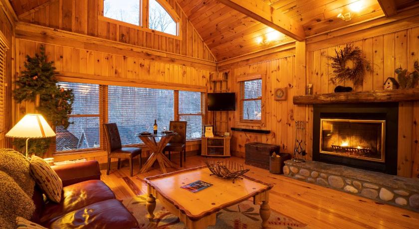 뉴 플리마우스 (OH) Cherry Ridge Retreat Luxury Cabins 4성급 숙소 수영장