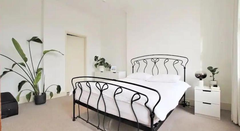 Walk to London Bridge En Suite Apartment with Kitchen — Hotel in London