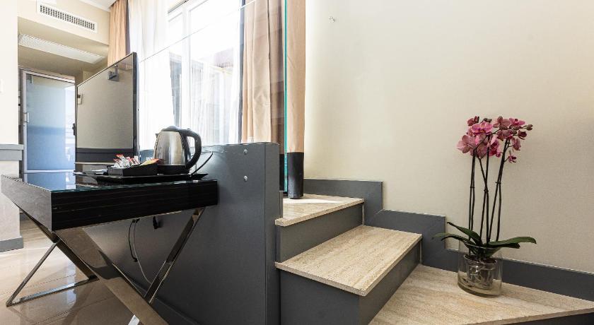 로마 호텔 피아차 베네치아 (Hotel Piazza Venezia) 4성급 호텔 수영장