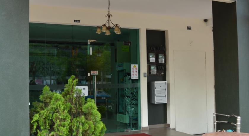 Putra One Avenue Hotel – Seri Kembangan, OH