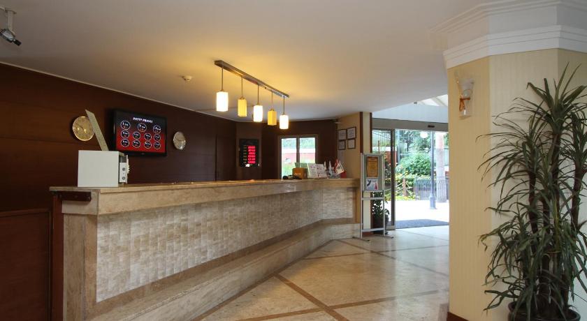 Club Aida photo