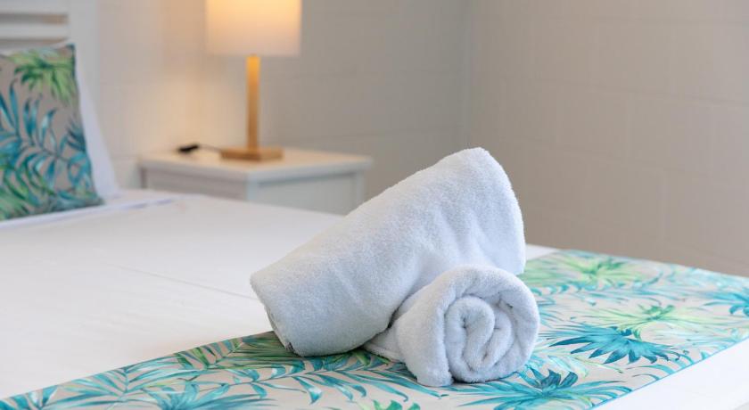Whitsunday Waterfront Apartments photo