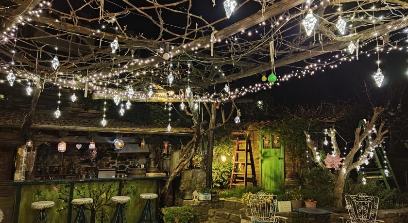 Feggaropetra Inn Magic Mountain House photo