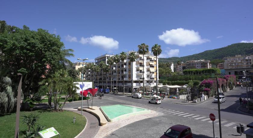 索伦托 Sorrento B&D Rooms 4星级 酒店 外观