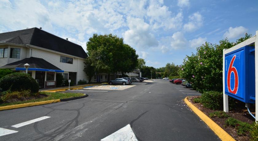 Motel 6-Wethersfield, CT - Hartford