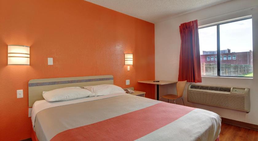 Motel 6-Wethersfield, CT - Hartford