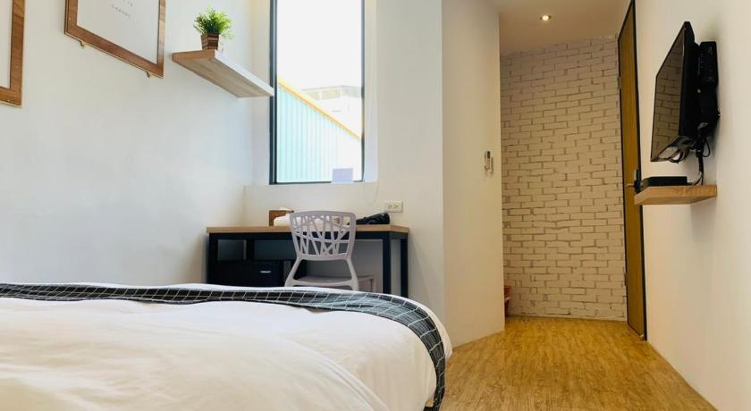 Image of Apartment 3