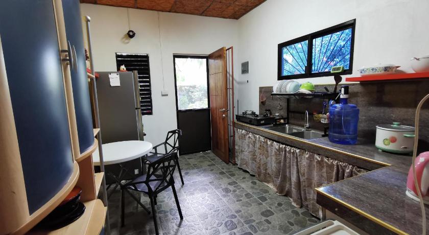 Beach House Dauin for groups+ families @ Glamping Dome Resort - image 28