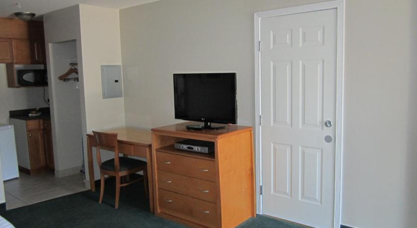 Ramada Limited Merritt