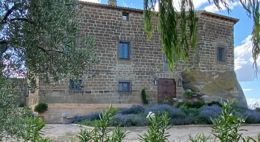 Castillo de Corvinos photo