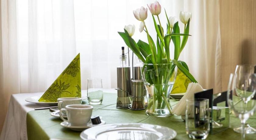 Hotel Eden Garden Spa photo