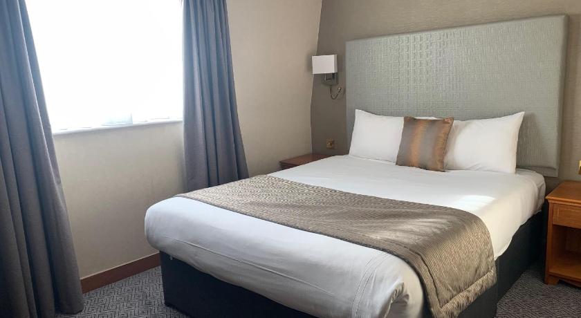 Savera Hotel South Ruislip photo