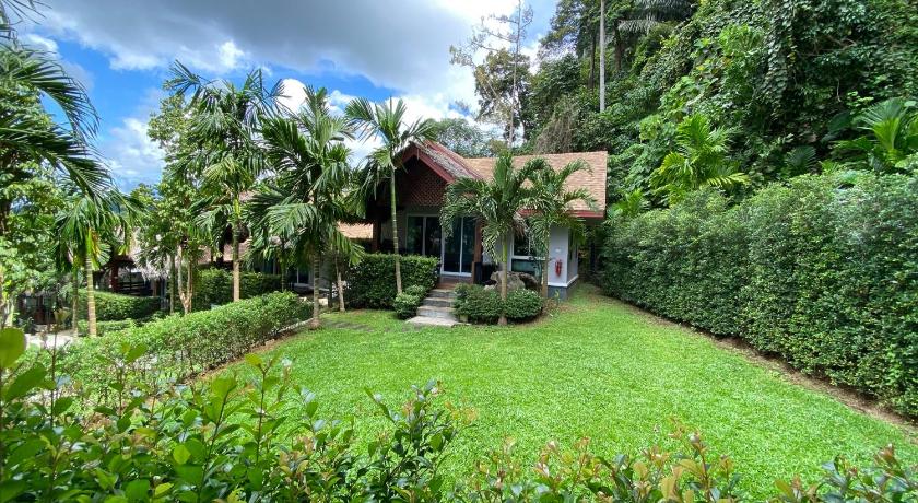 Image of Villa with Garden View 3