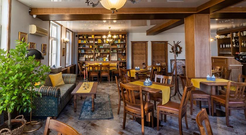 San Gennaro — Hotel in Sighisoara