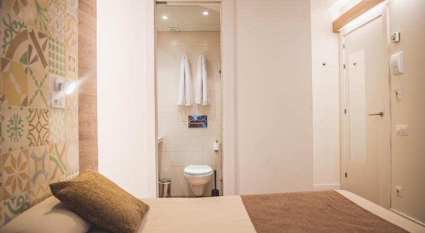 Hostal Marenostrum photo