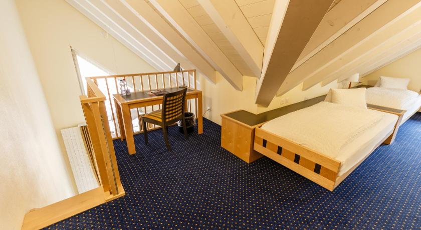 Image of Family Room 4